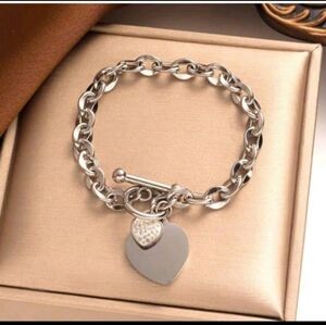 STAINLESS STEEL HEART CHARM BRACELET